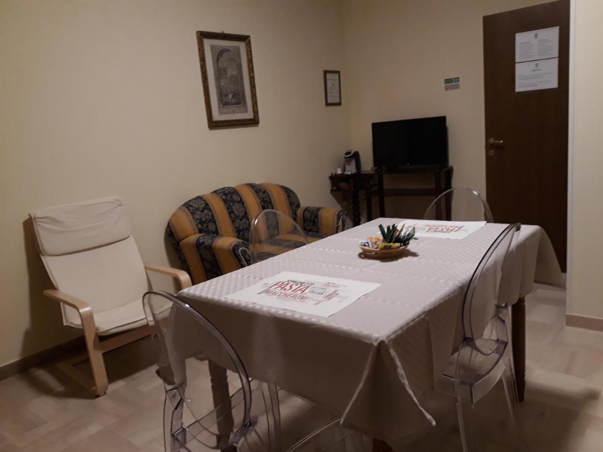 L'Antico Monastero Bed & Breakfast Sant'Agata di Puglia Eksteriør bilde