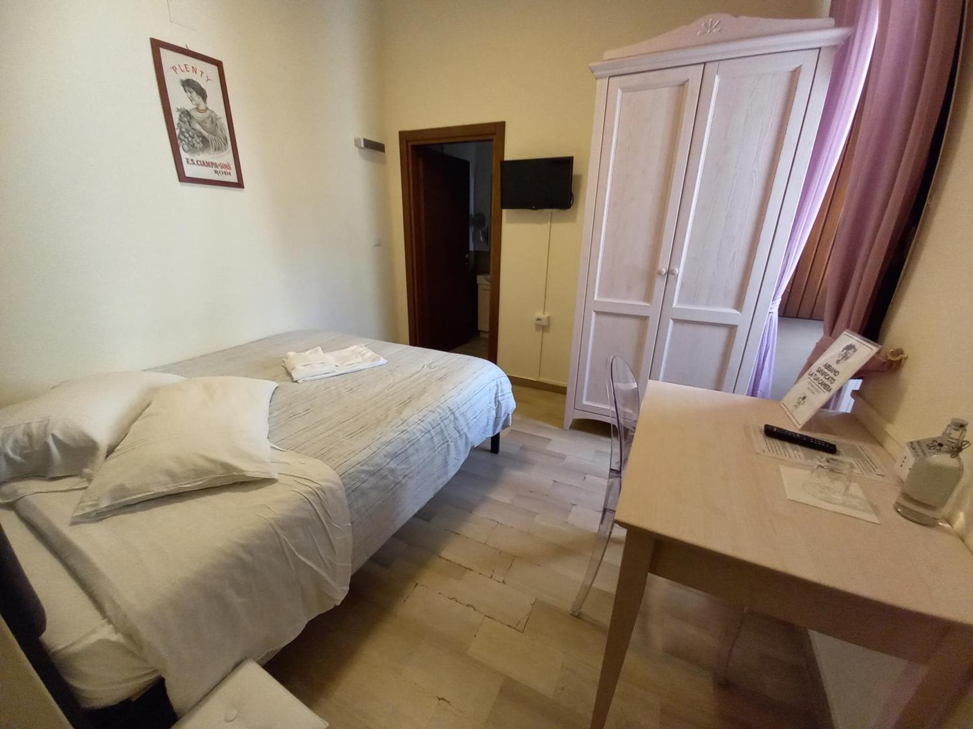L'Antico Monastero Bed & Breakfast Sant'Agata di Puglia Rom bilde