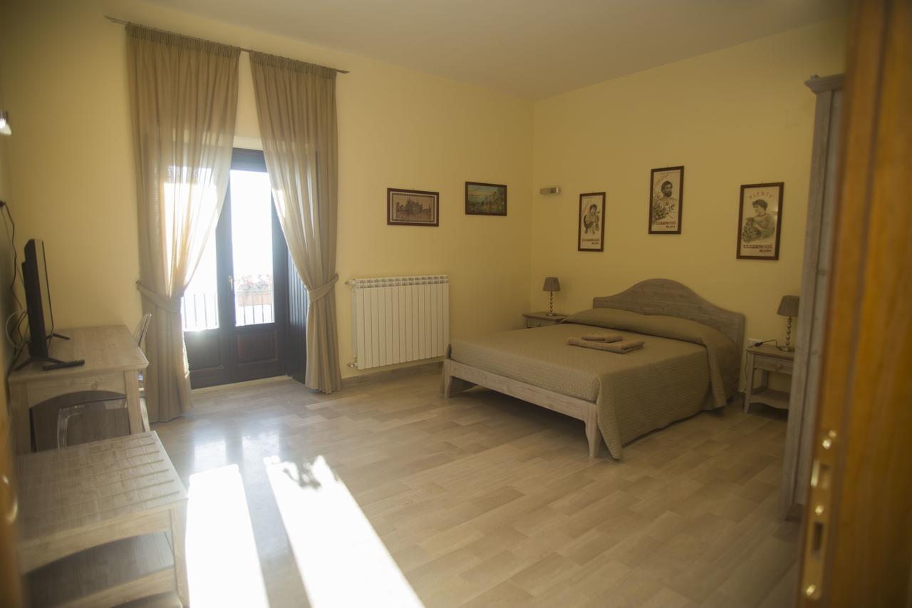 L'Antico Monastero Bed & Breakfast Sant'Agata di Puglia Eksteriør bilde